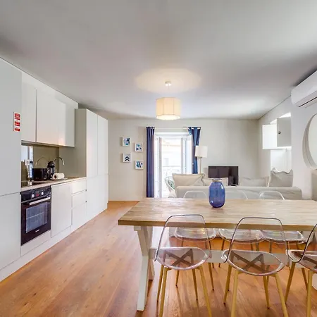 Akicity Cais Sodre Wish 리스본