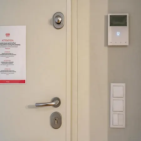 Akicity Cais Sodre Wish 리스본